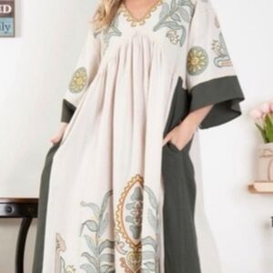 NWT Blue velvet maxi embroidered Large